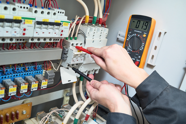electrician-in-cobham